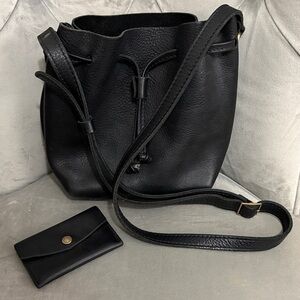 Portland Leather bucket bag and wallet